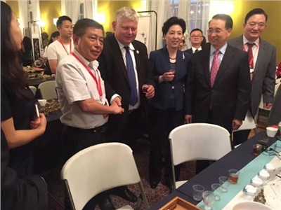 向世界展示中國非遺文化，湘益茯茶亮相湖南波蘭、捷克非遺交流周